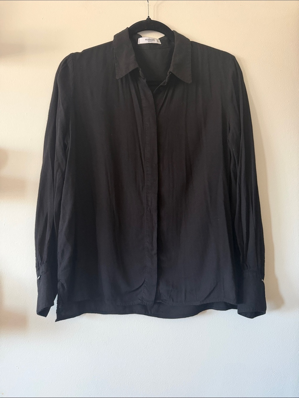 Mango|Women’s Black Long-Sleeve Button Down Shirt|Large